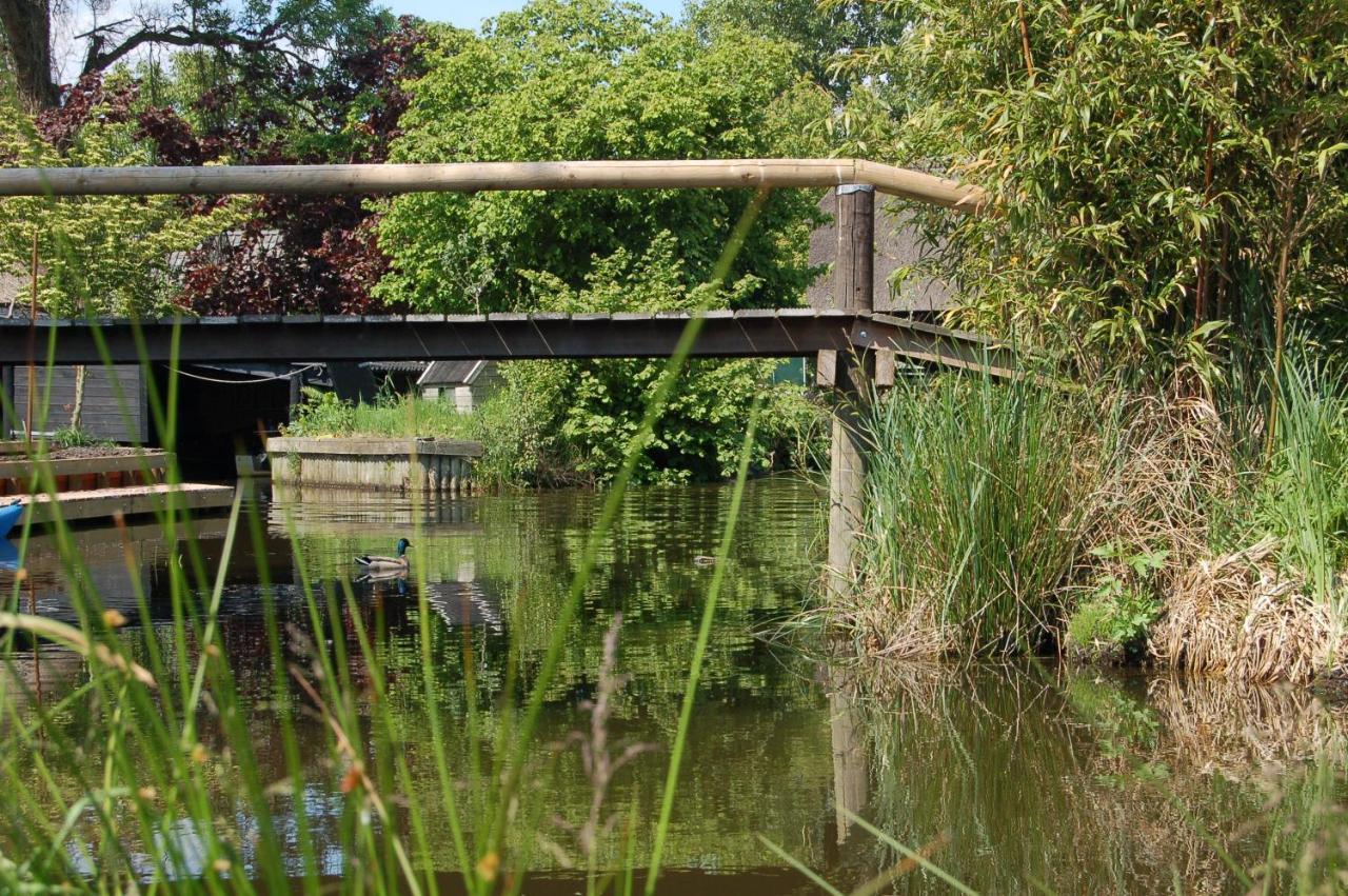 Bed-On-A-Boat Ξενοδοχείο Giethoorn Εξωτερικό φωτογραφία