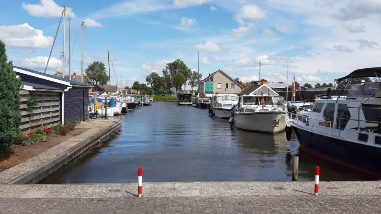 Bed-On-A-Boat Ξενοδοχείο Giethoorn Εξωτερικό φωτογραφία
