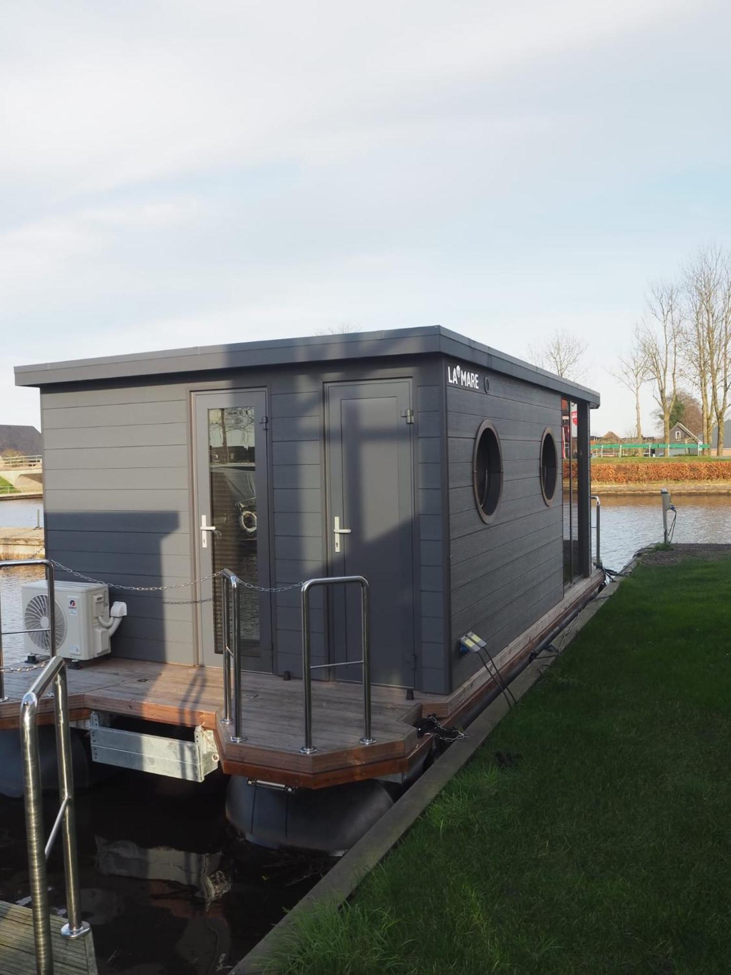 Bed-On-A-Boat Ξενοδοχείο Giethoorn Εξωτερικό φωτογραφία